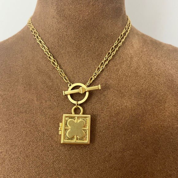 Jewelry - Gold Tone Clover Locket Toggle Necklace 15 & 36" Adjustable Cottagecore